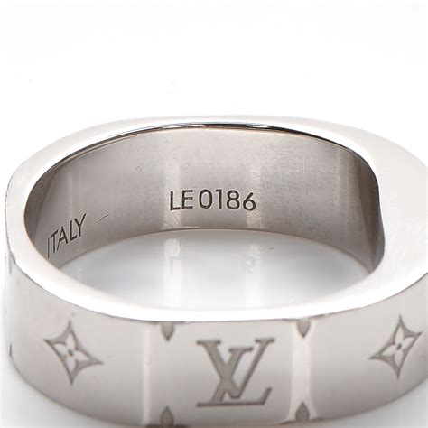 louis vuitton male ring